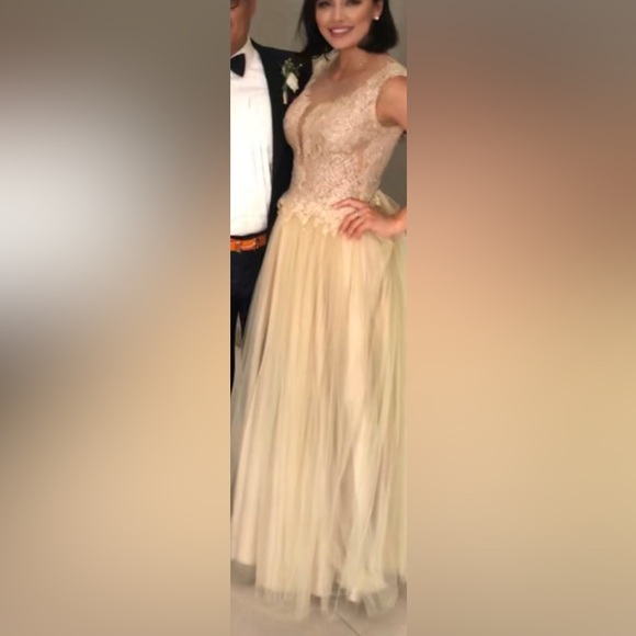 PRONOVIAS Barcelona- the Party Edit - Picture 8 of 8